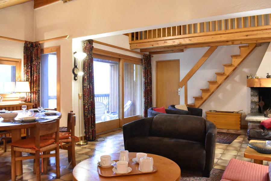 Rent in ski resort 4 room duplex apartment 7-9 people (21) - Résidence le Chantemerle - Méribel - Living room