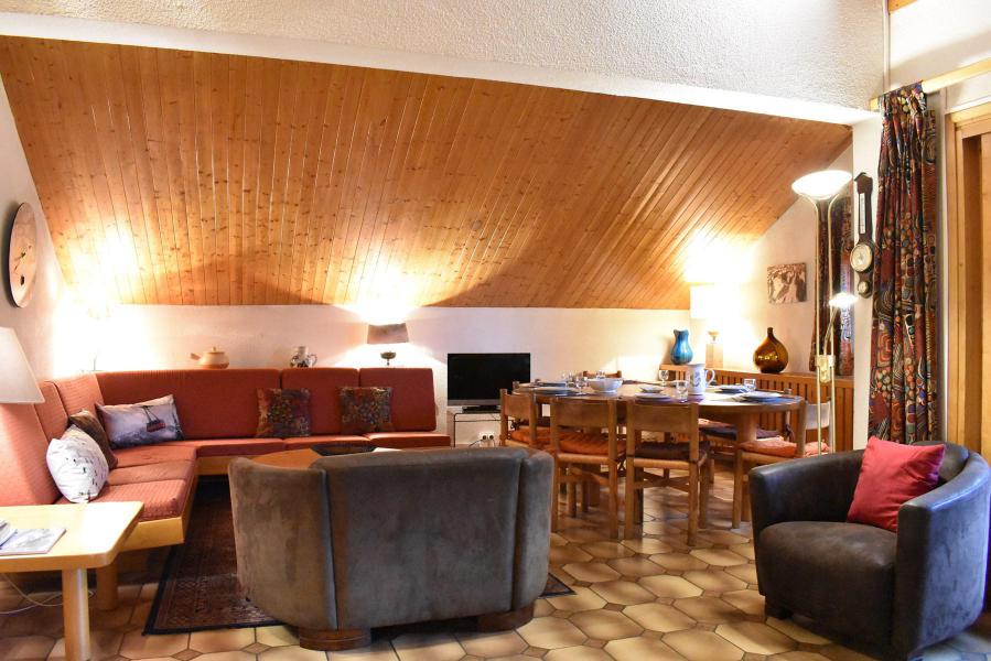 Rent in ski resort 4 room duplex apartment 7-9 people (21) - Résidence le Chantemerle - Méribel - Living room