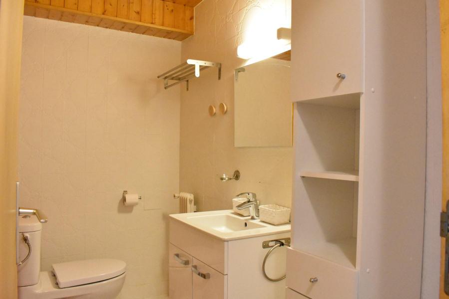 Location au ski Appartement duplex 3 pièces 7 personnes (20) - Résidence le Chasseforêt - Méribel - Salle de douche