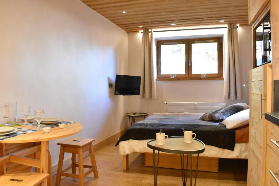 Rent in ski resort Studio 2 people (6) - Résidence le Chasseforêt - Méribel - Living room