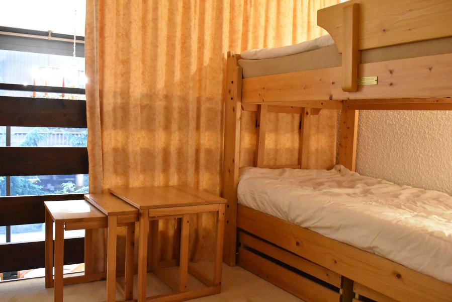 Rent in ski resort Studio mezzanine 4 people (C47) - Résidence le Pétaru - Méribel - Bunk beds