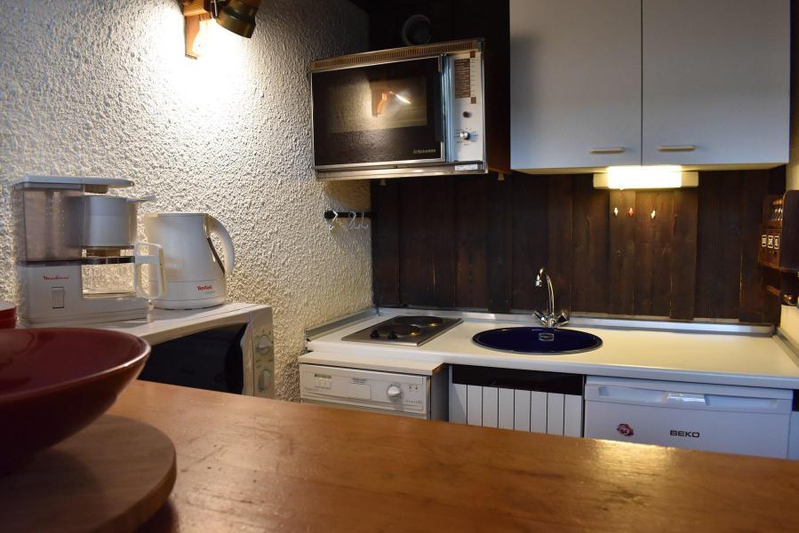 Rent in ski resort Studio mezzanine 4 people (C47) - Résidence le Pétaru - Méribel - Kitchenette