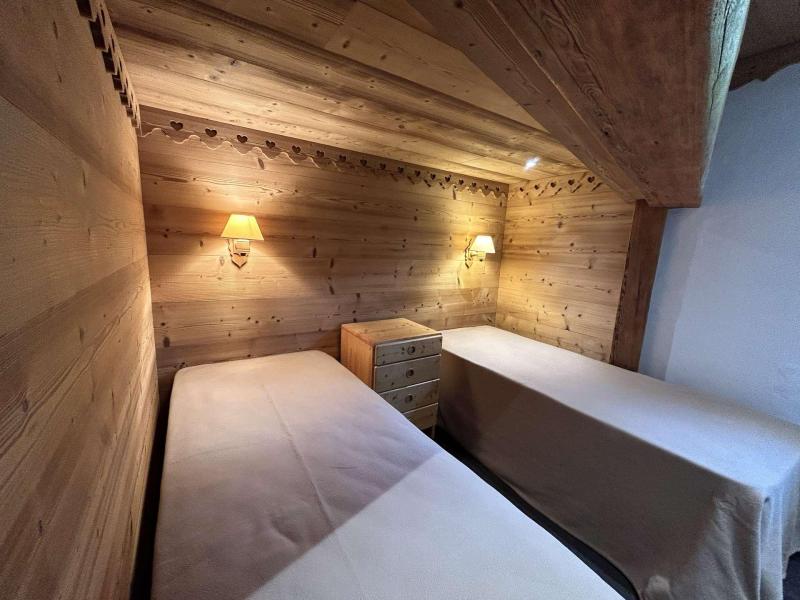 Skiverleih 4-Zimmer-Holzhütte für 8 Personen (10) - Résidence le Surf - Méribel - Schlafzimmer