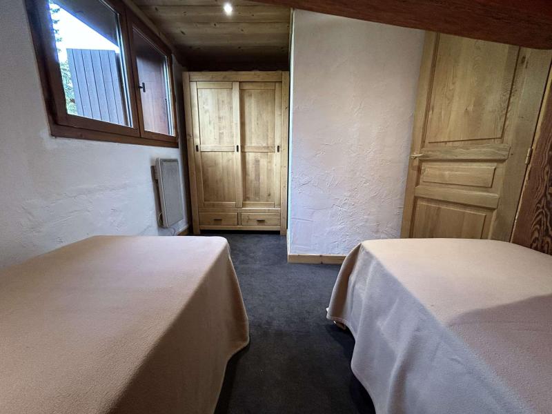 Skiverleih 4-Zimmer-Holzhütte für 8 Personen (10) - Résidence le Surf - Méribel - Schlafzimmer