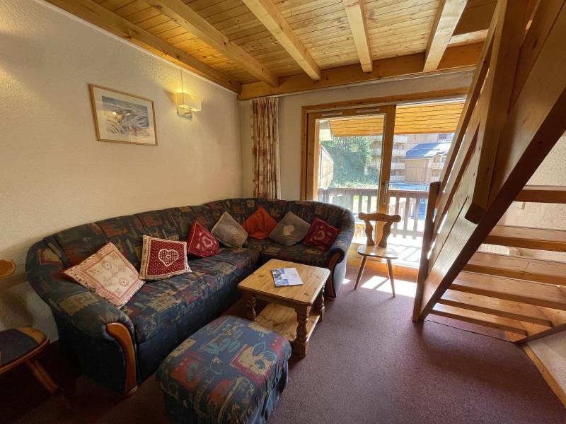 Rent in ski resort 4 room duplex apartment 6 people (15) - Résidence le Troillet - Méribel - Living room