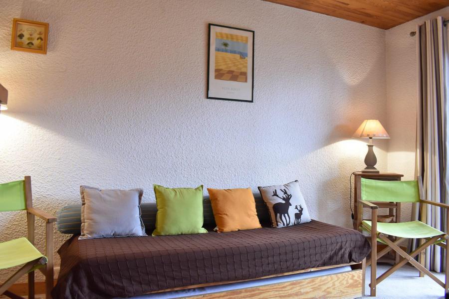 Skiverleih 2-Zimmer-Appartment für 4 Personen (P3) - Résidence les Chandonnelles II - Méribel - Wohnzimmer