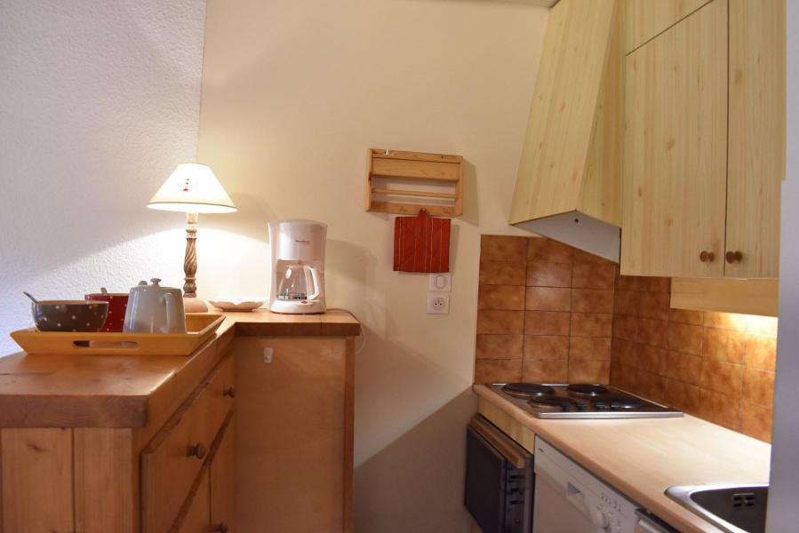 Alquiler al esquí Apartamento 2 piezas para 4 personas (P3) - Résidence les Chandonnelles II - Méribel - Kitchenette