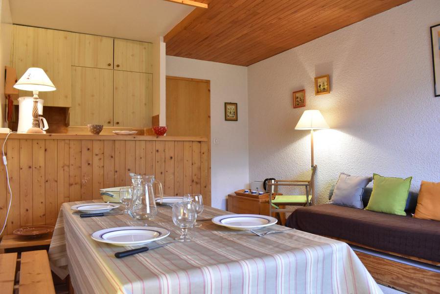 Ski verhuur Appartement 2 kamers 4 personen (P3) - Résidence les Chandonnelles II - Méribel - Woonkamer