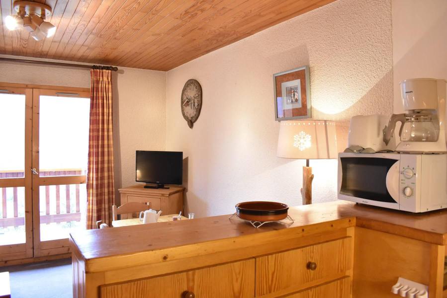 Ski verhuur Appartement 2 kamers 5 personen (P19) - Résidence les Chandonnelles II - Méribel - Keukenblok