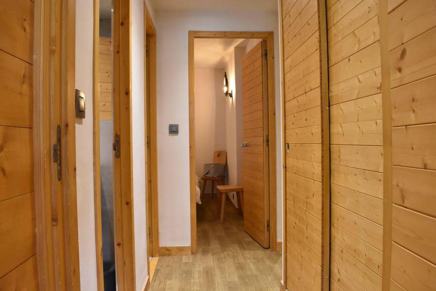 Ski verhuur Appartement 6 kamers 10 personen (30) - Résidence les Chandonnelles II - Méribel - Hal