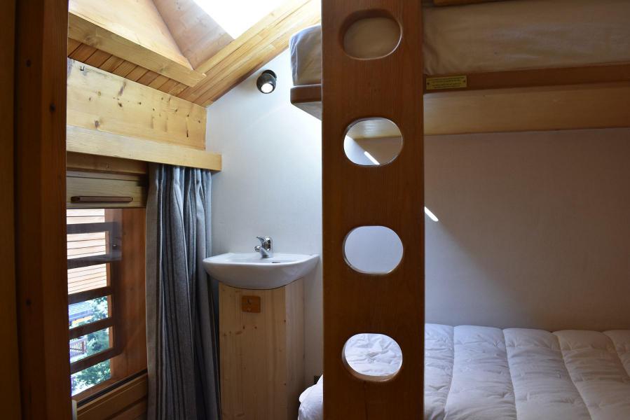 Ski verhuur Appartement 6 kamers 10 personen (30) - Résidence les Chandonnelles II - Méribel - Kamer