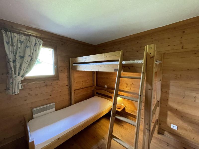 Rent in ski resort 3 room apartment 6 people (B7) - Résidence les Jardins du Morel - Méribel - Bedroom