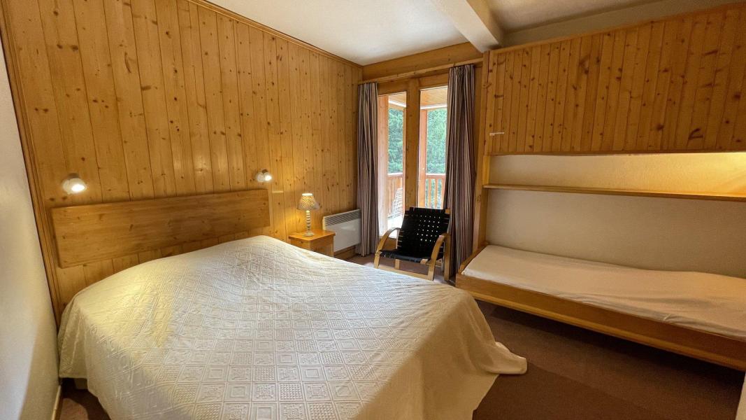 Rent in ski resort 2 room apartment 6 people (44R) - Résidence Peclet Polset B - Méribel - Bedroom
