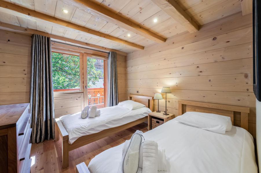 Rent in ski resort 6 room duplex apartment 10 people (7) - Résidence Saulire - Méribel - Bedroom