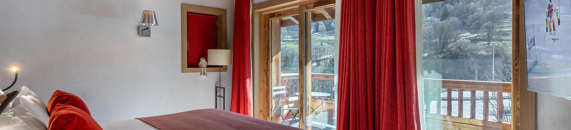 Rent in ski resort 7 room quadriplex chalet 12 people - Chalet les Sorbiers - Méribel - Bedroom