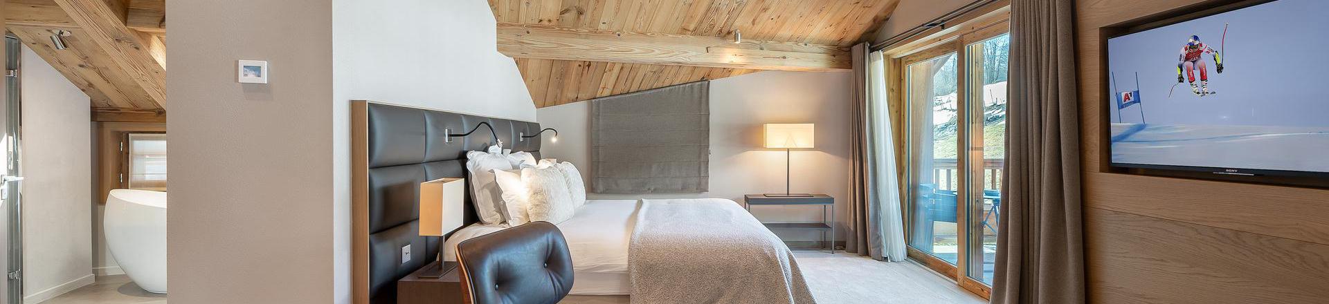 Rent in ski resort 7 room quadriplex chalet 12 people - Chalet les Sorbiers - Méribel - Living room