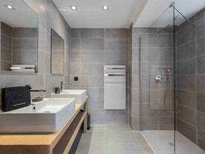 Rent in ski resort 5 room triplex chalet 8 people - Chalet Casse Noisette - Méribel