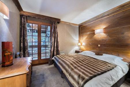 Rent in ski resort 8 room duplex chalet 14 people - Chalet Colorado - Méribel - Bedroom