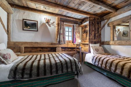 Rent in ski resort 7 room apartment 12 people - Chalet Dzintila - Méribel - Apartment