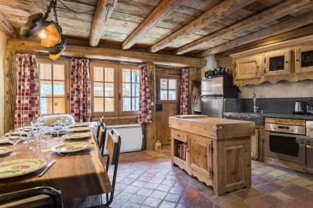 Rent in ski resort 7 room apartment 12 people - Chalet Dzintila - Méribel - Kitchen