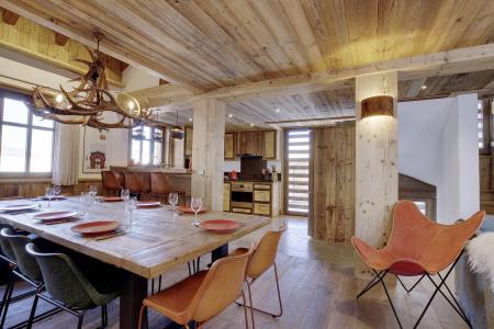 Rent in ski resort 6 room triplex chalet 12 people - Chalet Hygge - Méribel - Dining area