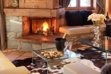 Rent in ski resort Chalet Marielaine - Méribel - Fireplace