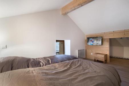 Rent in ski resort Semi-detached 3 room chalet 6 people - Chalet Razaz - Méribel - Apartment