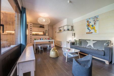 Wynajem na narty Apartament 3 pokojowy z alkową 6 os&oacute;b (08) - La Résidence le Pétaru - Méribel - Pokój gościnny