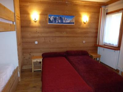 Rent in ski resort 2 room apartment 5 people (04) - La Résidence les Airelles - Méribel - Bedroom