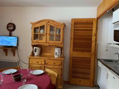 Skiverleih Studio Schlafnische 4 Personen (MRB220-028) - La Résidence les Dauphinelles - Méribel - Wohnzimmer