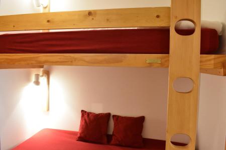 Аренда на лыжном курорте Квартира студия со спальней для 4 чел. (MRB220-028) - La Résidence les Dauphinelles - Méribel - Место дл