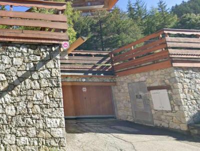Rent in ski resort Le Grand Tétras - Méribel - Parking
