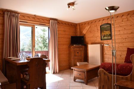 Rent in ski resort 3 room apartment 6 people (13) - Les Fermes de Méribel Village - Méribel - Living room