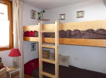 Rent in ski resort 4 room apartment 6 people (2) - Résidence Christmas - Méribel - Bedroom