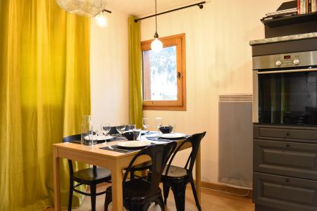 Ski verhuur Appartement 3 kamers 5 personen (50) - Résidence Cristal - Méribel - Woonkamer