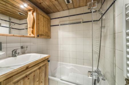 Location au ski Appartement 3 pièces 4 personnes (A106) - Résidence des Fermes de Méribel Village A - Méribel - Salle de bain