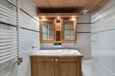 Rent in ski resort 3 room apartment 4 people (3) - Résidence des Fermes de Méribel Village Daguet - Méribel - Bath-tub