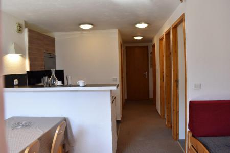 Skiverleih 3-Zimmer-Appartment für 5 Personen (25) - Résidence Hauts de Chantemouche - Méribel - Wohnzimmer