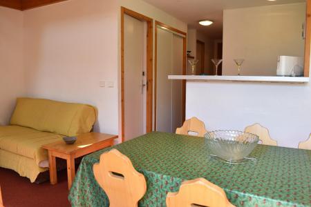 Wynajem na narty Apartament duplex 5 pokojowy 8 osób (24) - Résidence Hauts de Chantemouche - Méribel - Pokój gościnny