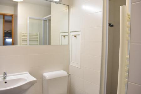 Alquiler al esquí Apartamento 4 piezas para 6 personas (26) - Résidence Hauts de Chantemouche - Méribel - Cuarto de ducha