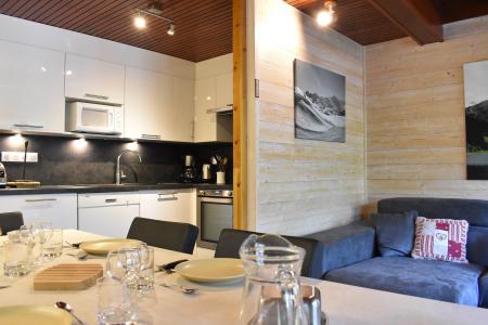 Rent in ski resort 5 room duplex apartment cabin 8 people (J4) - Résidence la Croix de Verdon - Méribel - Apartment