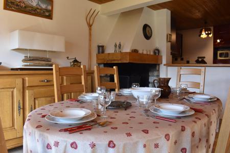 Rent in ski resort 3 room apartment 6 people (20) - Résidence la Forêt - Méribel - Dining area