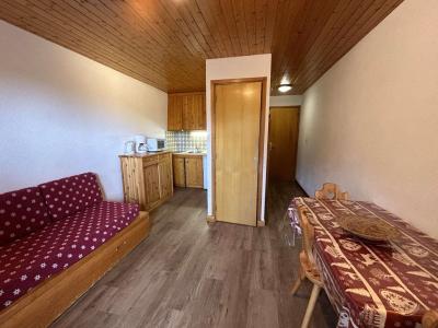 Rent in ski resort Studio 4 people (015) - Résidence le Méribel - Méribel