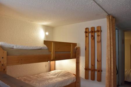 Rent in ski resort Studio mezzanine 4 people (C47) - Résidence le Pétaru - Méribel - Bunk beds