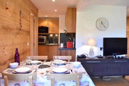 Rent in ski resort 3 room apartment 4 people (001) - Résidence le Plan du Moulin - Méribel - Dining area