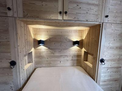 Skiverleih 4-Zimmer-Holzhütte für 8 Personen (10) - Résidence le Surf - Méribel - Schlafzimmer