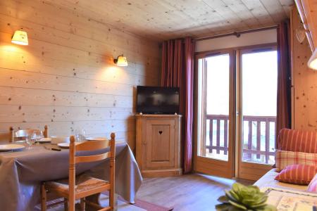 Rent in ski resort 2 room apartment 5 people (D16) - Résidence les Carlines - Méribel - Living room