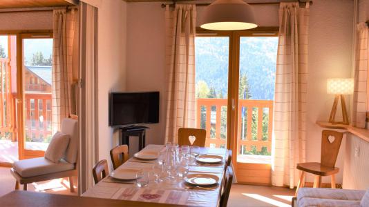 Rent in ski resort 2 room apartment 6 people (D9) - Résidence les Carlines - Méribel - Living room