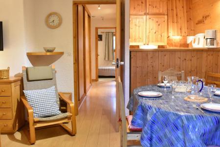 Ski verhuur Appartement 3 kamers 6 personen (M1) - Résidence les Chandonnelles I - Méribel - Woonkamer