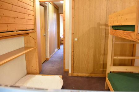 Skiverleih 2-Zimmer-Appartment für 5 Personen (P19) - Résidence les Chandonnelles II - Méribel - Offener Schlafbereich